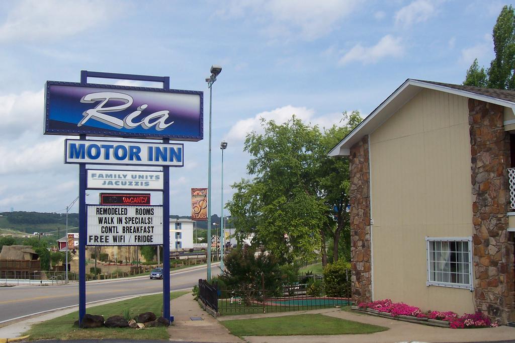 Ria Motor Inn Branson MO 65616 4173481494 Hotels & Motels